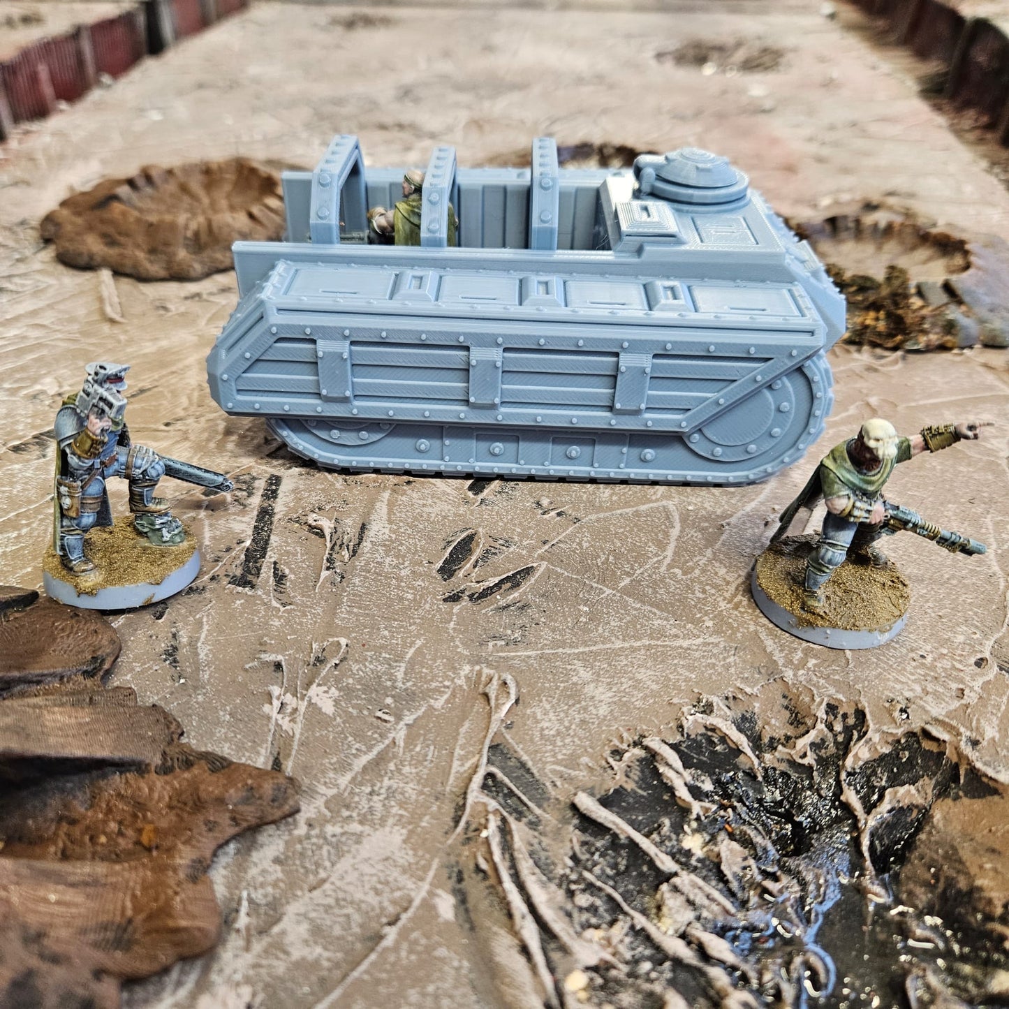 Open topped APC ' Iron Chariot ' - Armoured Personnel Carrier - 28mm-32mm - FDM Printed.